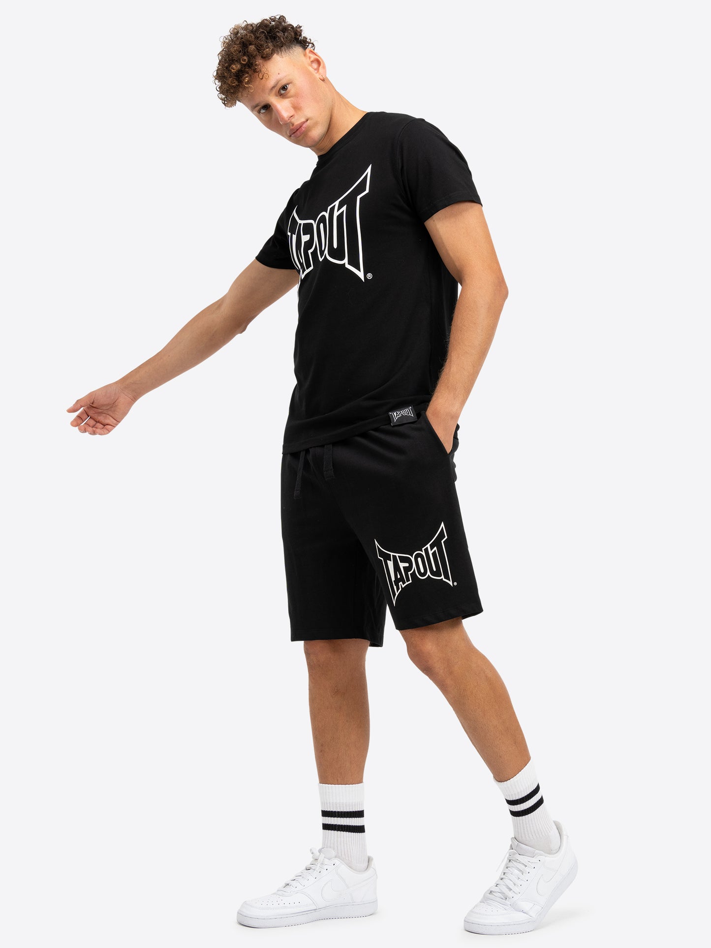 LIFESTYLE BASIC SHORTS
